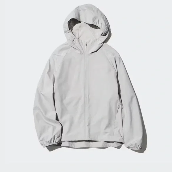 Uniqlo Green Windbreaker with Hood and Elastic Cuffs - Picture 1 of 3